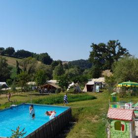 Camping Suasa Zwembad