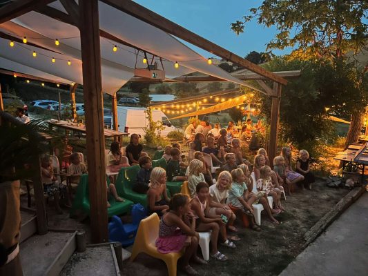 Camping Suasa: Kleinschalig en Kindvriendelijk