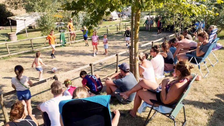 Camping Suasa: Kleinschalig en Kindvriendelijk