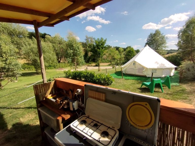 Belltent in Le Marche bij Camping Suasa