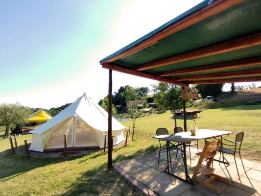 Belltent in Le Marche bij Camping Suasa