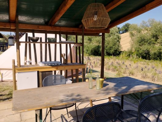 Belltent in Le Marche bij Camping Suasa