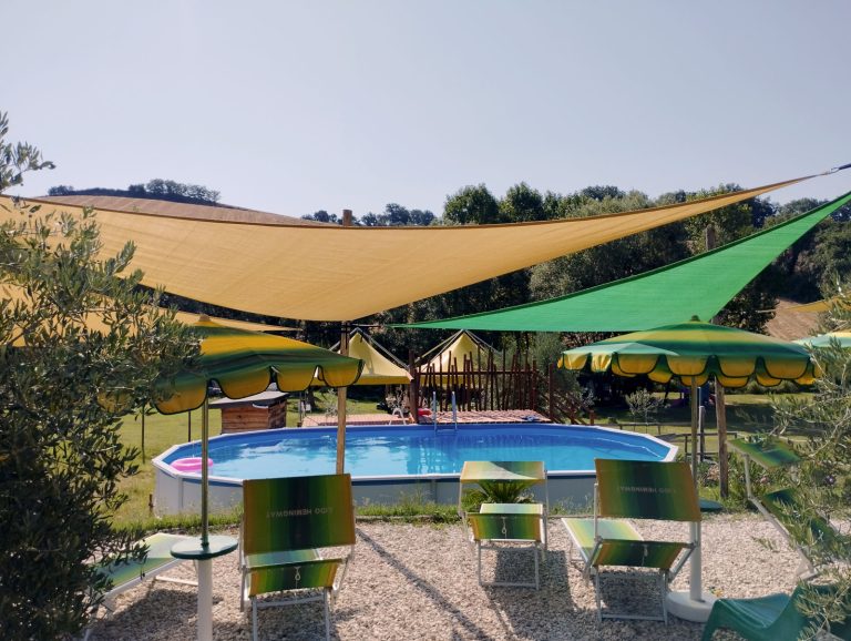 Camping Suasa: Kleinschalig en Kindvriendelijk