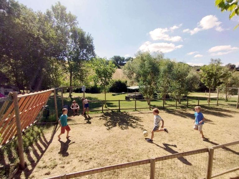 Camping in Le Marche Italië – Glamping & Kamperen bij Camping Suasa