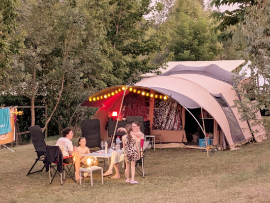 Camping Suasa Tent Kampeerplek