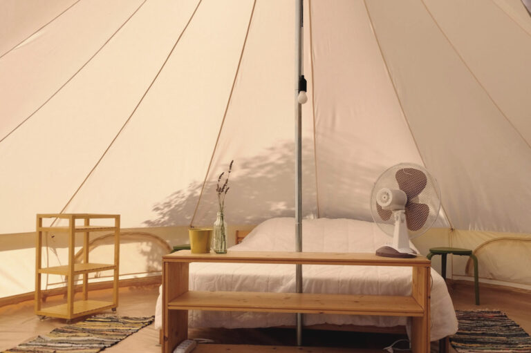 Camping-suasa-belltent-interieur-01
