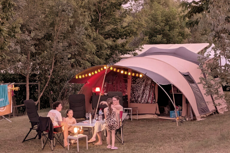 Camping-suasa-tent-kampeerplek-01